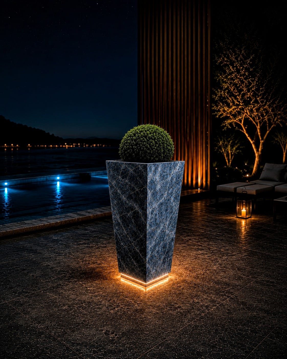 TAPER luxury ceramic vase
